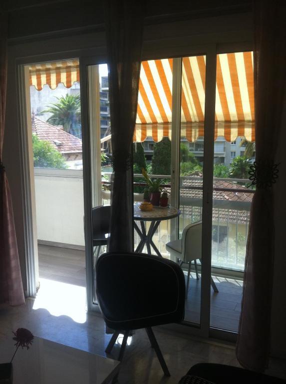 Appartement Les Palmiers Juan-les-Pins Dış mekan fotoğraf